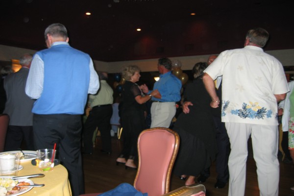 ../image/joan's reunion,random dancing 9,2005 070.jpg